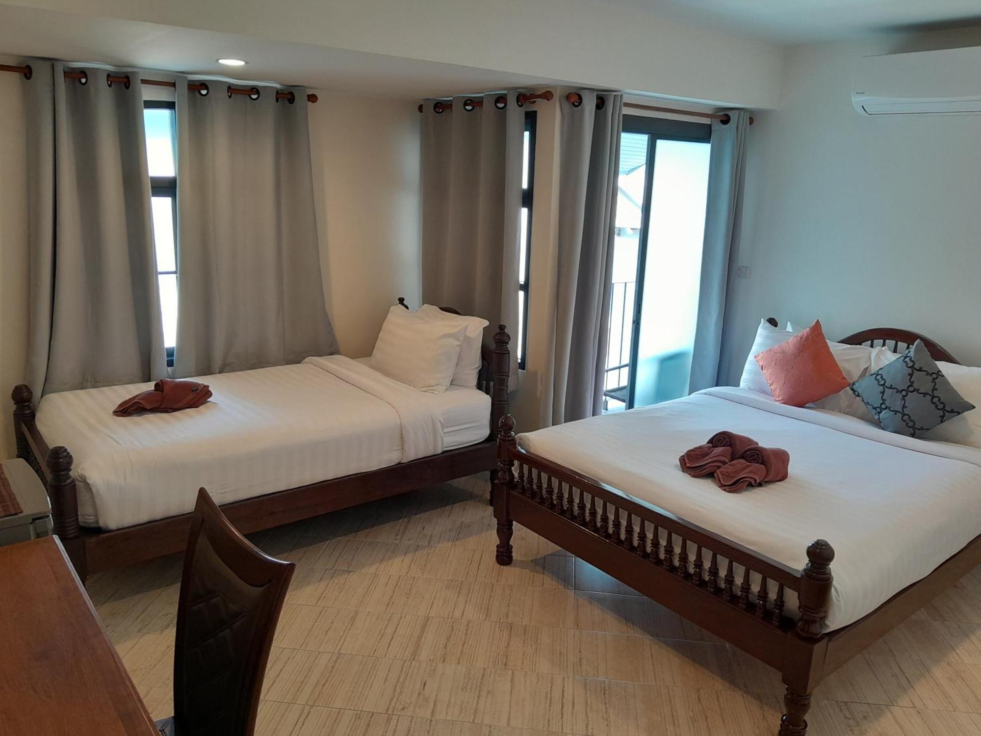 Valentier Cafe And Hotel, Chiang Mai