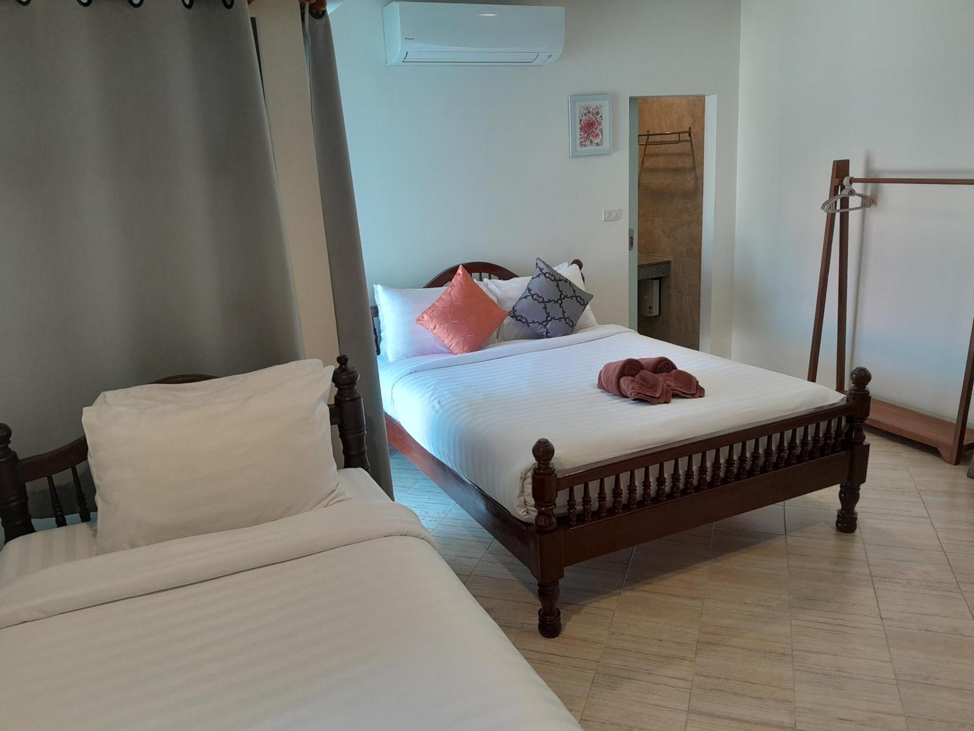 Valentier Cafe And Hotel — Photos 1